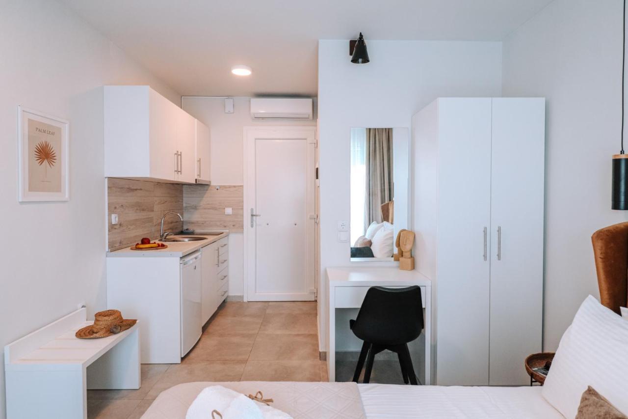 Sithon Diamond Suites 1 ニキティ エクステリア 写真