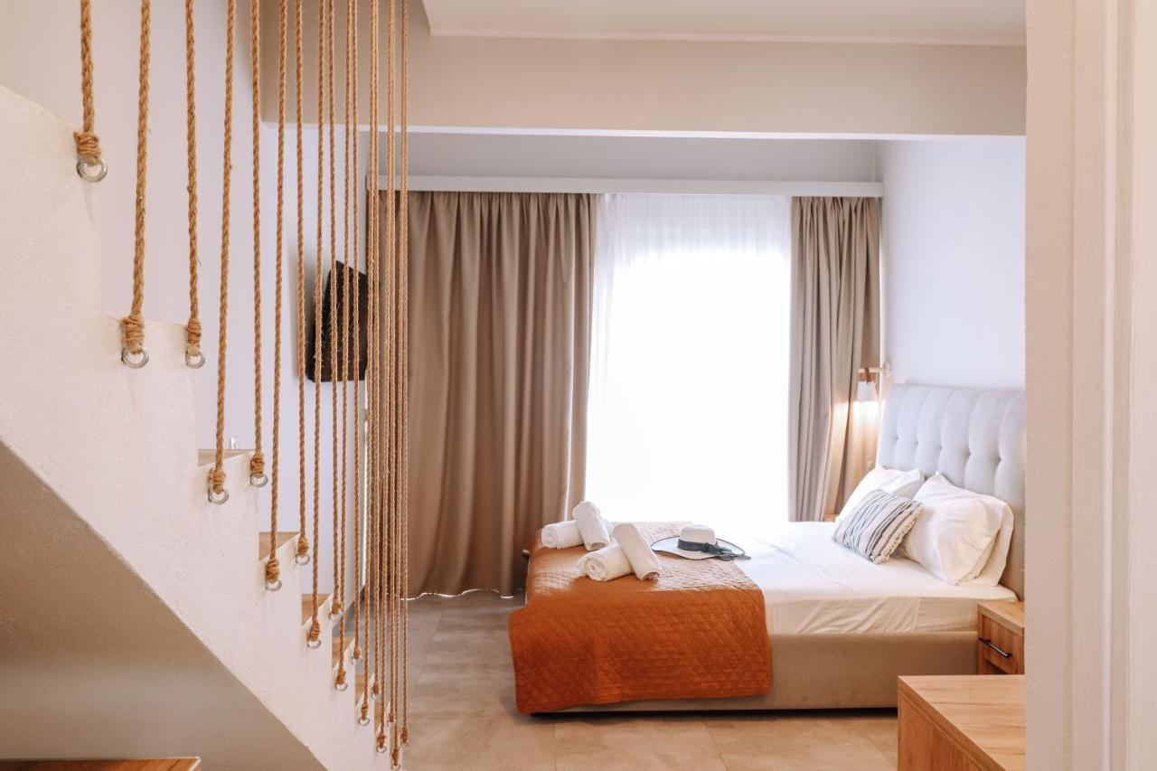 Sithon Diamond Suites 1 ニキティ エクステリア 写真