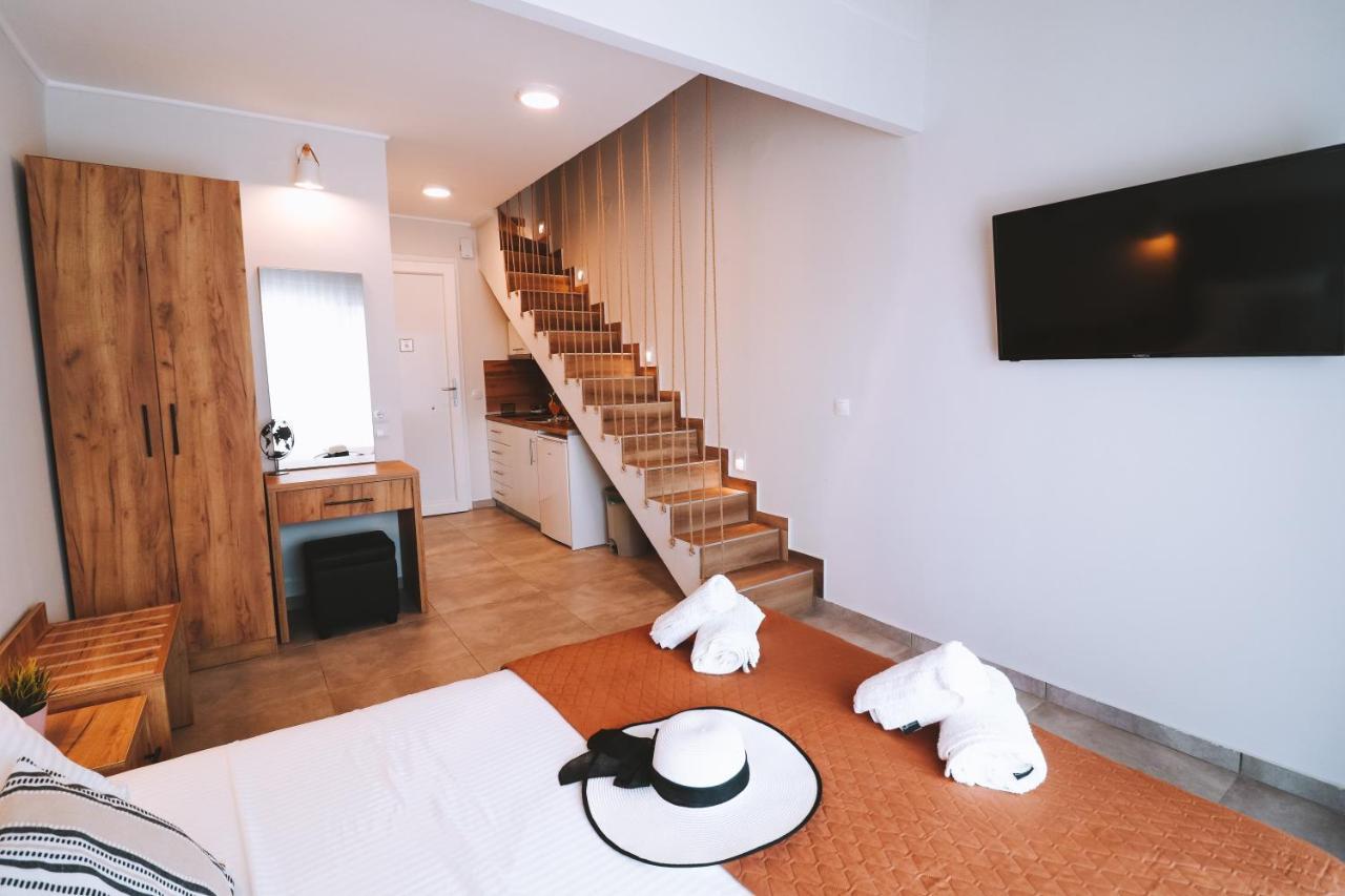 Sithon Diamond Suites 1 ニキティ エクステリア 写真