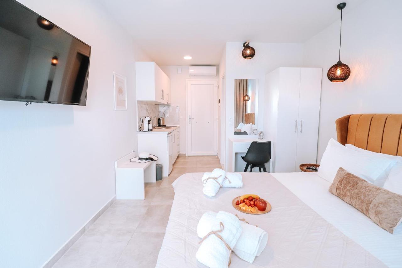 Sithon Diamond Suites 1 ニキティ エクステリア 写真