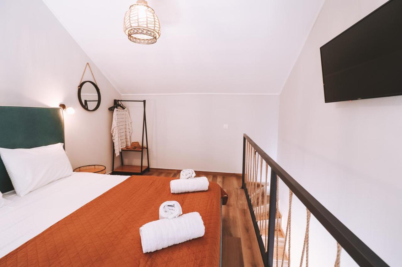 Sithon Diamond Suites 1 ニキティ エクステリア 写真